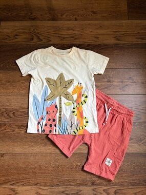 NEXT Kids Animals T-Shirt and Shorts Matching Set Size 6-7Y